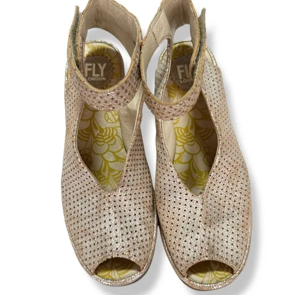 FLY LONDON YALA PERFORATED LEATHER SHOES WEDGES SANDALS SZ 38 / 7.5 - 8