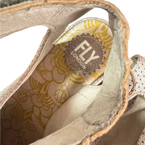 FLY LONDON YALA PERFORATED LEATHER SHOES WEDGES SANDALS SZ 38 / 7.5 - 8