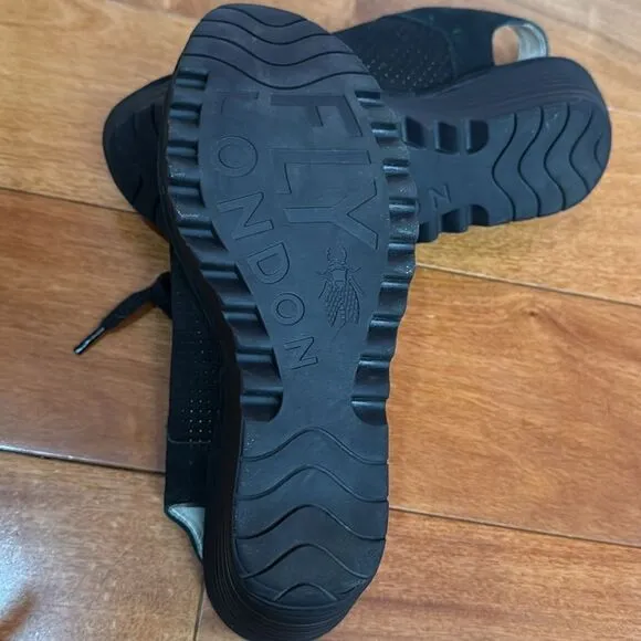 Fly London Yuta Platform Wedges Sandal Black Leather Women’s Size 39