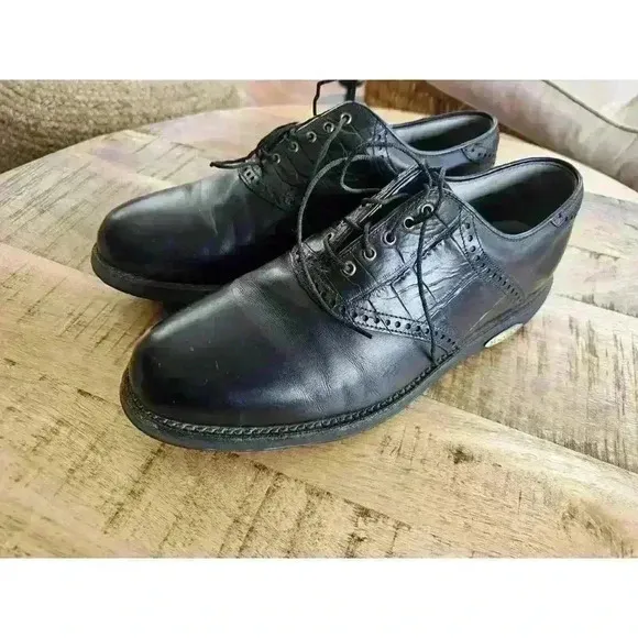 FootJoy Classics Tour 10 D Medium Style 51315 Black Golf Shoes EUC