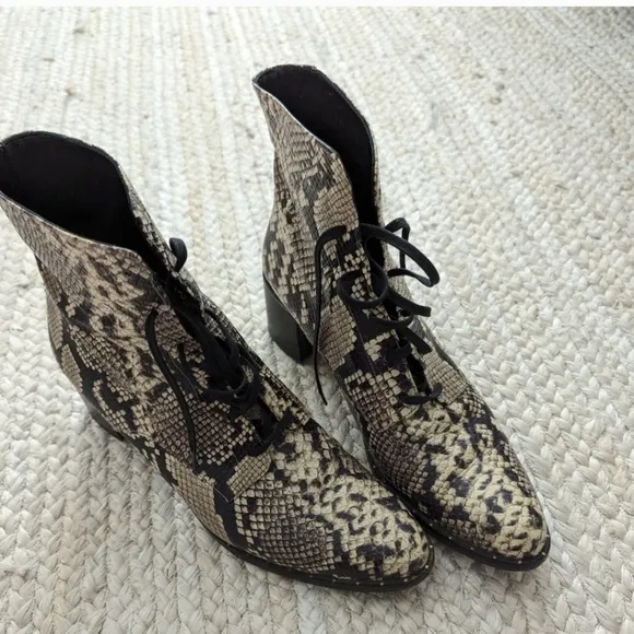 Freda Salvador Ace boots Snake Skin Lace Up