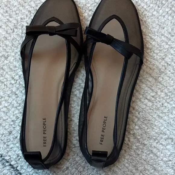 🏷️🏷️Free People Mania Mesh bow black flats 8.5 NWT