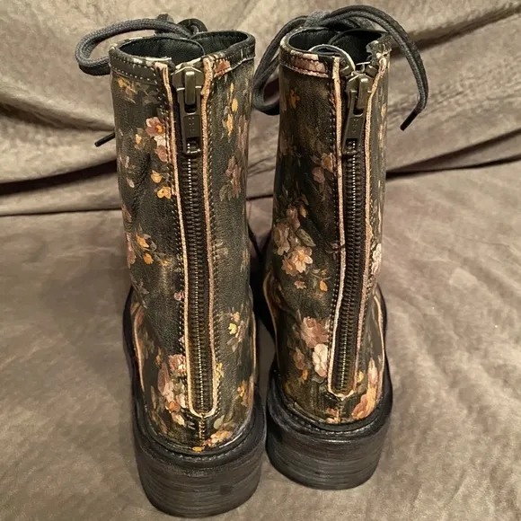 Free people Santa Fe lace boots