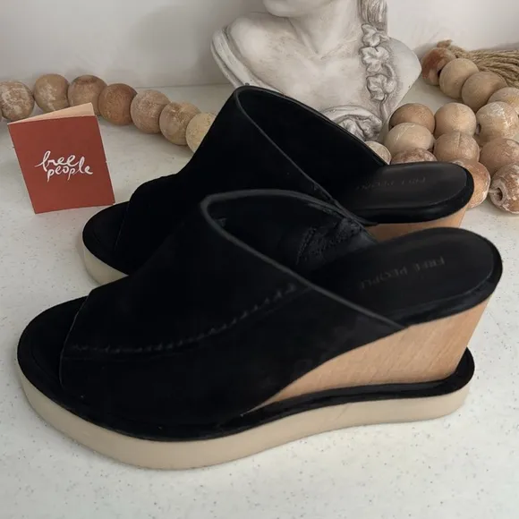 Free People Women's Running in Wedges Mule Sz 7