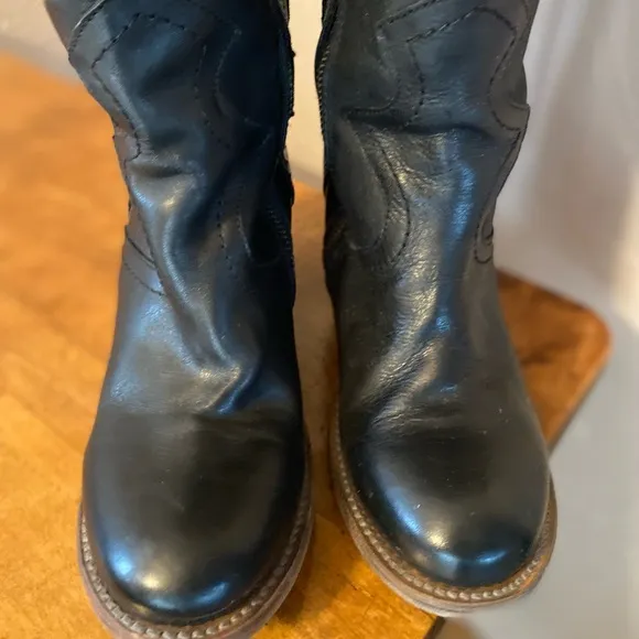 Freebird Womens Catrina Boots Sz 7 Black Leather Tall Back Lace Up Detail