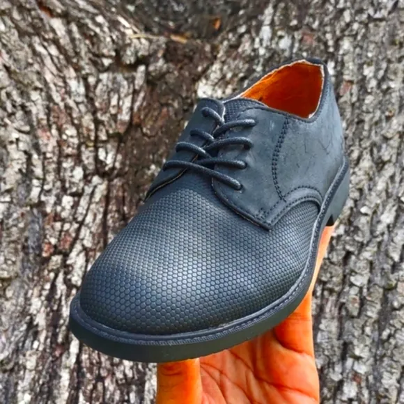 FREEMAN KIDS Lace-Up Oxford in PERFORATED BLACK