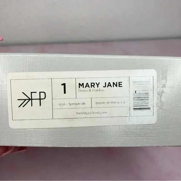 Freshly Picked Mary Jane Dinos &amp; Dahlias size 1 infant Rare Discontinued Style