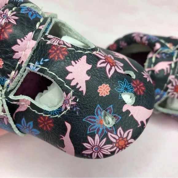 Freshly Picked Mary Jane Dinos &amp; Dahlias size 1 infant Rare Discontinued Style