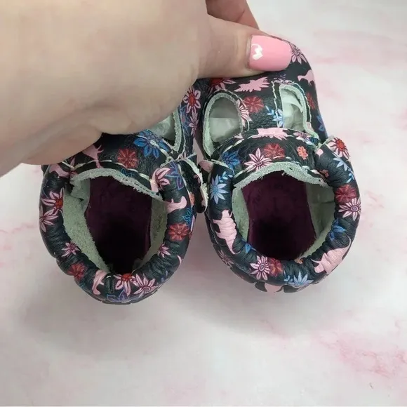 Freshly Picked Mary Jane Dinos &amp; Dahlias size 1 infant Rare Discontinued Style