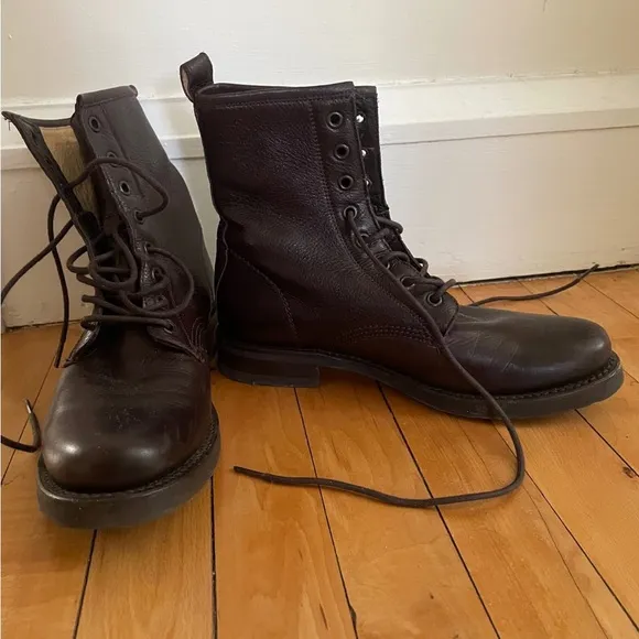 Frye Veronica Combat Leather Lace-Up Boots EUC