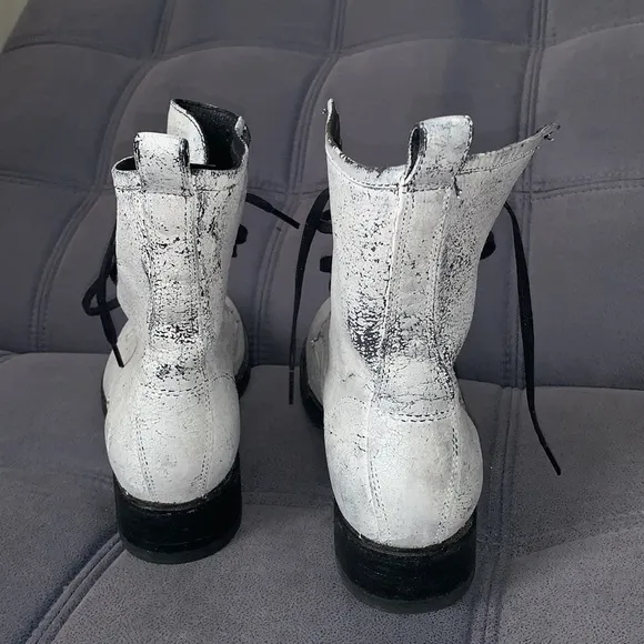 Frye Veronica Combat