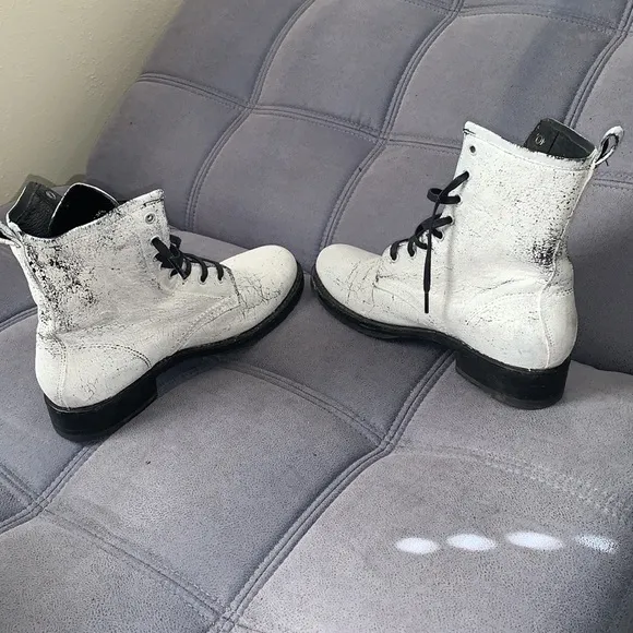 Frye Veronica Combat