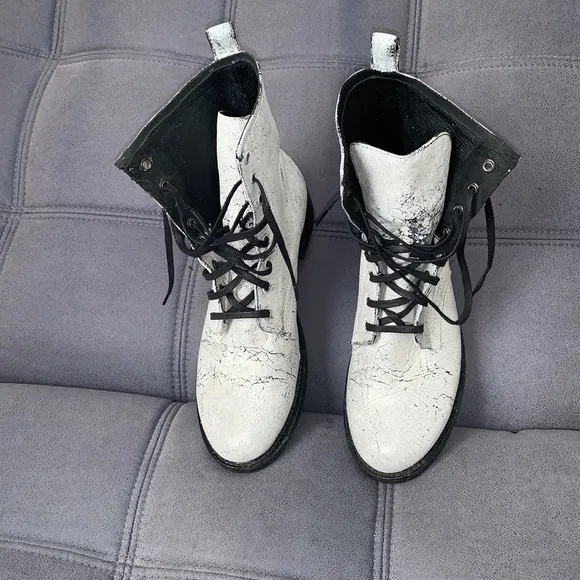 Frye Veronica Combat