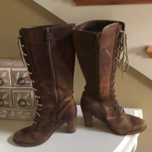 Frye villager lace up brown tall distressed boots size  7.5