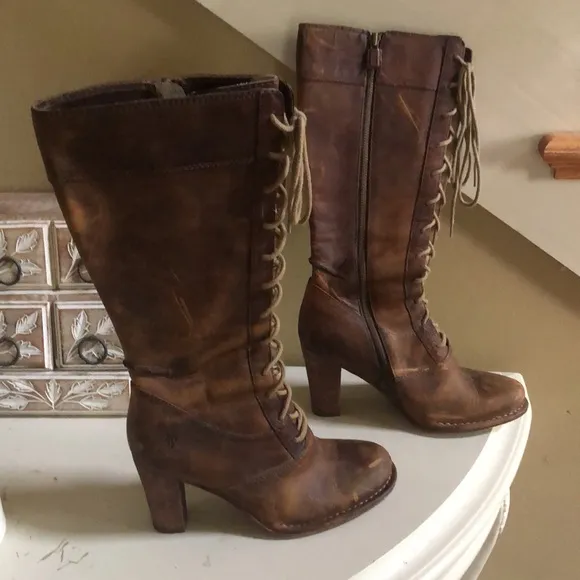 Frye villager lace up brown tall distressed boots size  7.5