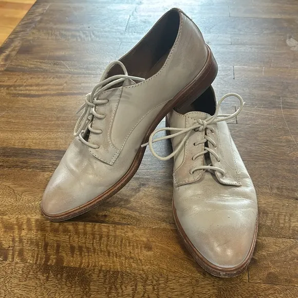 Frye Womens Emory Oxford size 8.5