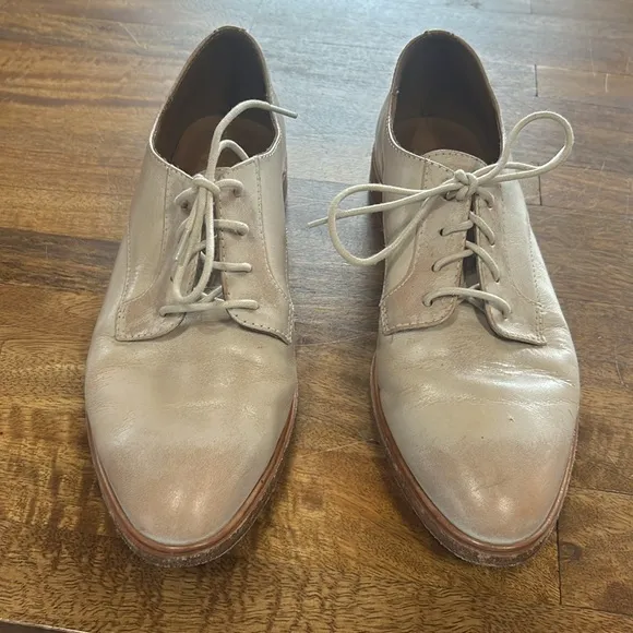 Frye Womens Emory Oxford size 8.5
