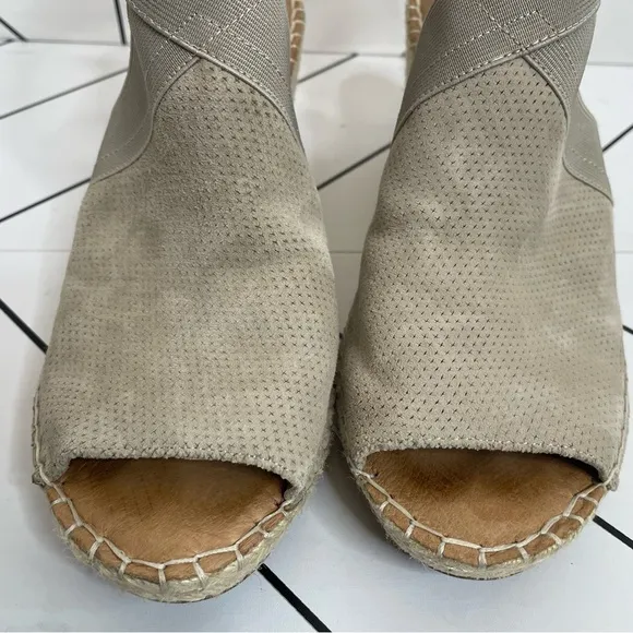 Gentle Souls | Coleen Peep Toe Perforated Suede Espadrille Wedge Size 10