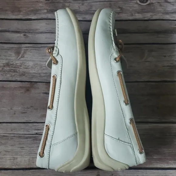 Geox Respira white Italian leather boat shoes with silver disc accent