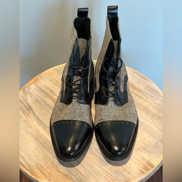 Giovanni Leather and Tweed Wingtip dress lace up boots. Size 13