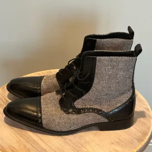Giovanni Leather and Tweed Wingtip dress lace up boots. Size 13
