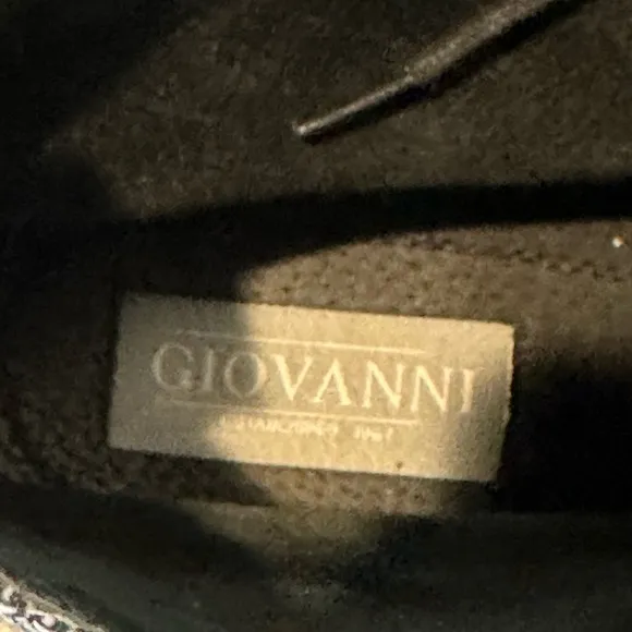Giovanni Leather and Tweed Wingtip dress lace up boots. Size 13