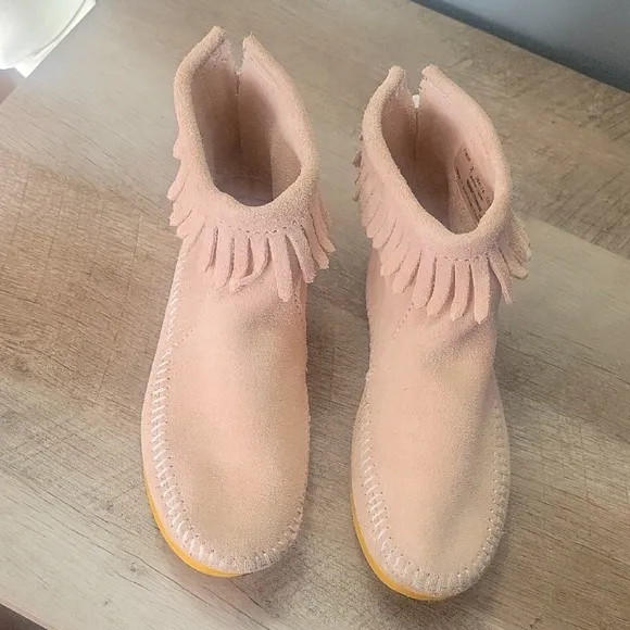 Girls Pink MINNETONKA Moccasins