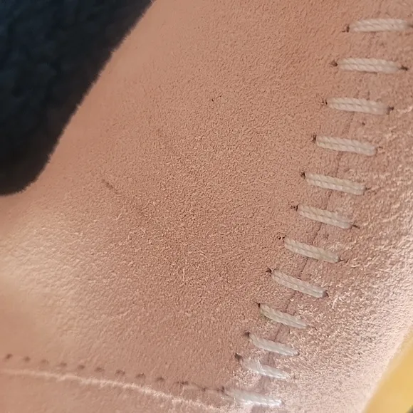 Girls Pink MINNETONKA Moccasins