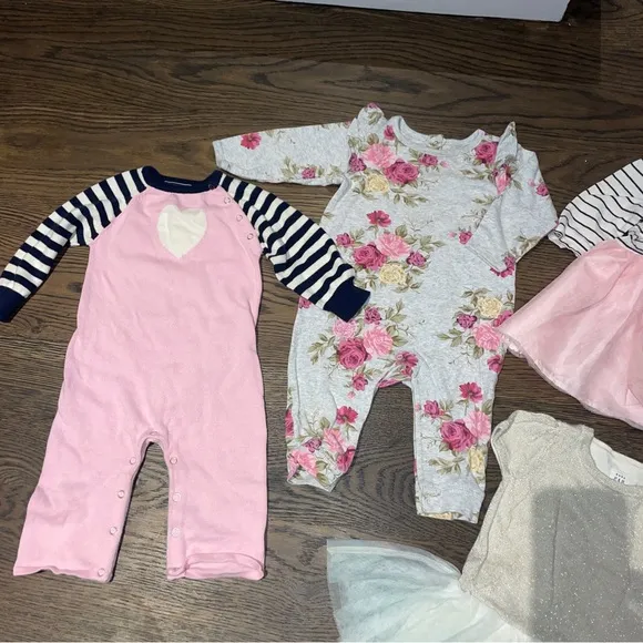 Girly girl 6-12 M bundle 🌸💗