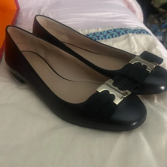 Gorgeous Tory Burch shoes flats