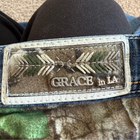 Grace In LA Bootcut Camo Pocket Low Rise Jeans Women's Size 27