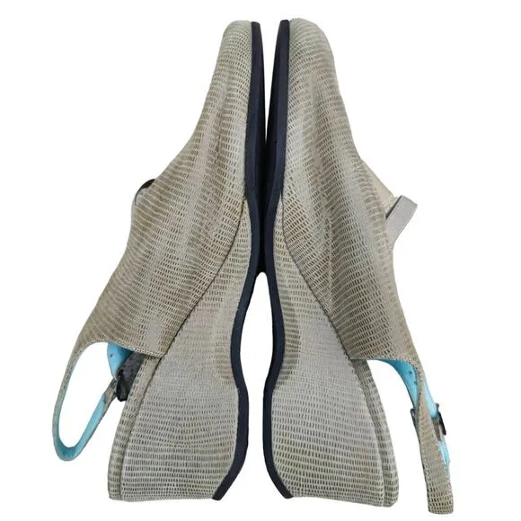 Gray Thierry Robinson peep toe wedges sandals sz 5