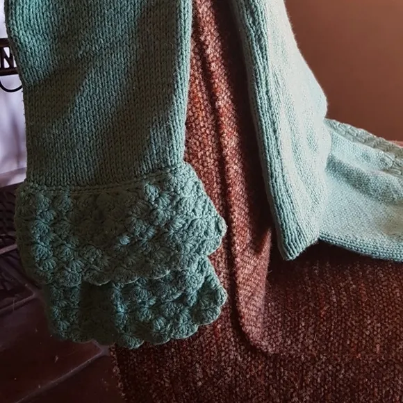 Green vintage handknit sweater skirt set bell slee