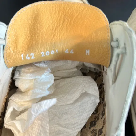Gucci Cream Boat Shoes