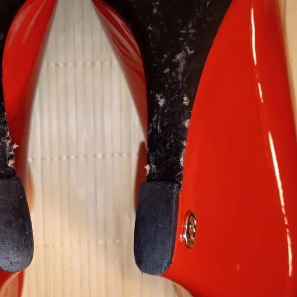 GUCCI Elegant Red Peep-Toe Heels Wedges Size 9.5B