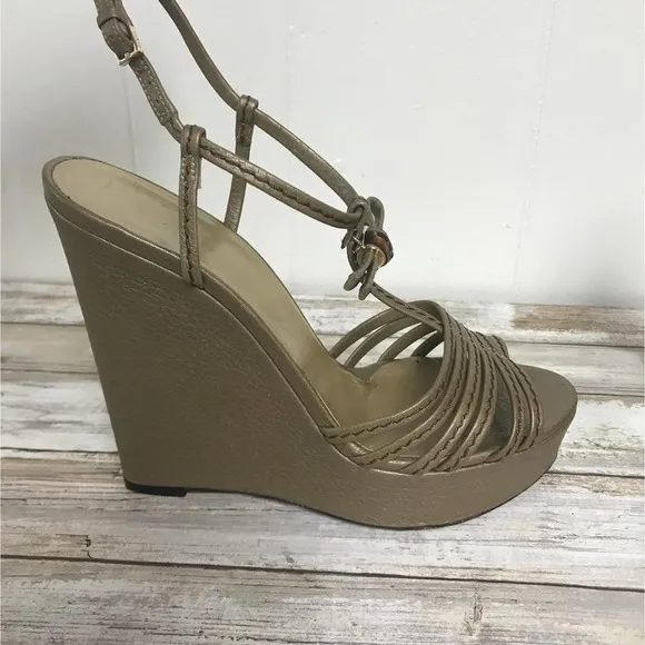 GUCCI Vegas Gold Leather Platform Wedges 38