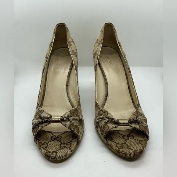 GUCCI WEDGES SZ 8B