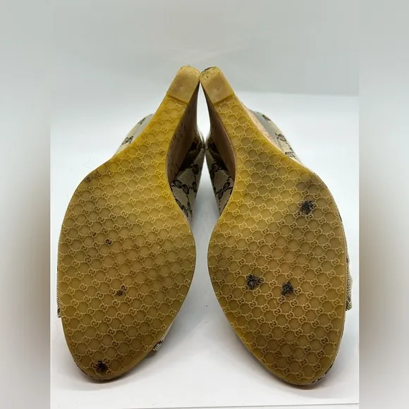 GUCCI WEDGES SZ 8B