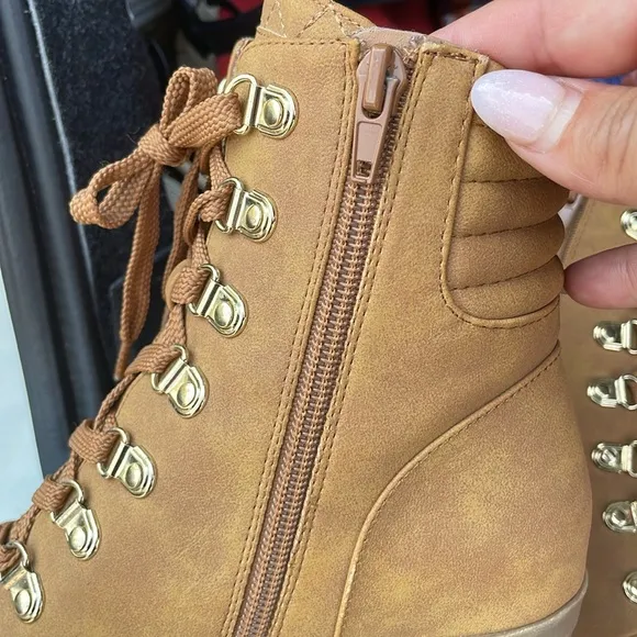 Guess Tan Lace-Up Women's Boots