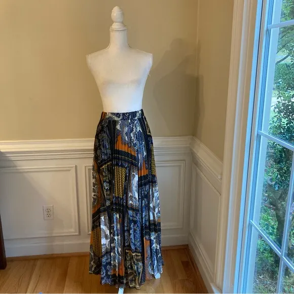 H&amp;M Blue Orange Yellow Paisley Scarf Print Pleated Midi Maxi Skirt