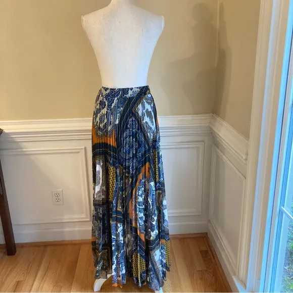 H&amp;M Blue Orange Yellow Paisley Scarf Print Pleated Midi Maxi Skirt