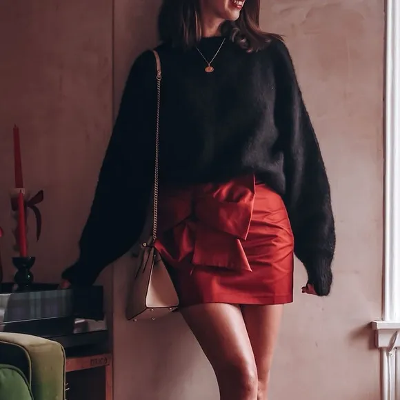 H&amp;M NWT viral red bow mini skirt