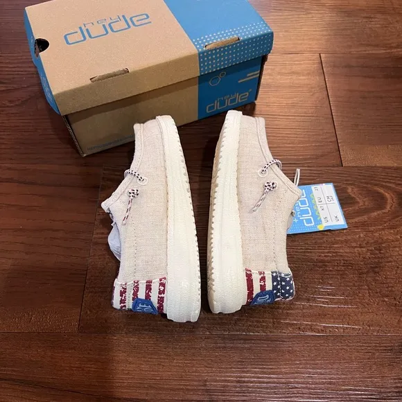 Hey Dude Cream Patriotic Casual Slip-On Shoes Toddler size 7