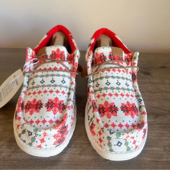 Hey Dude Wally Ugly Sweater Cream Men's Shoe Size 11 SKU#C24272