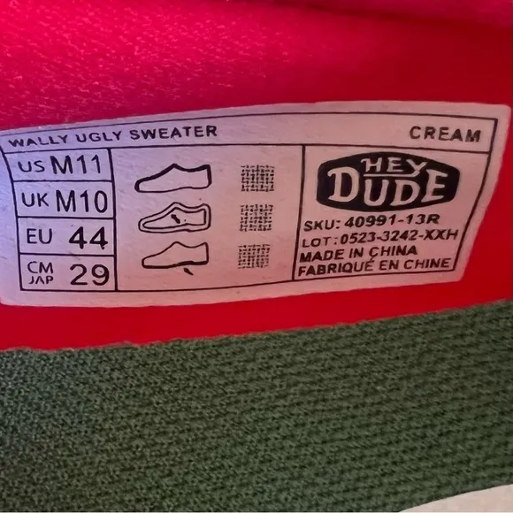 Hey Dude Wally Ugly Sweater Cream Men's Shoe Size 11 SKU#C24272