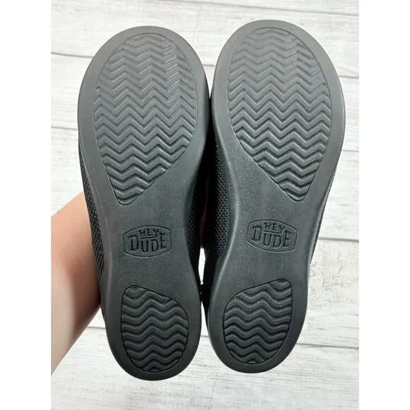 Hey Dude Womens Savannah Slip On Classic Flat Shoe Lightweight Black Size 8