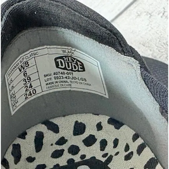 Hey Dude Womens Savannah Slip On Classic Flat Shoe Lightweight Black Size 8