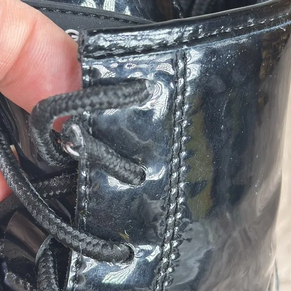 (H)Kurt Geiger Lace-up ankle boots with patent leather siper,Sz 9 little kid