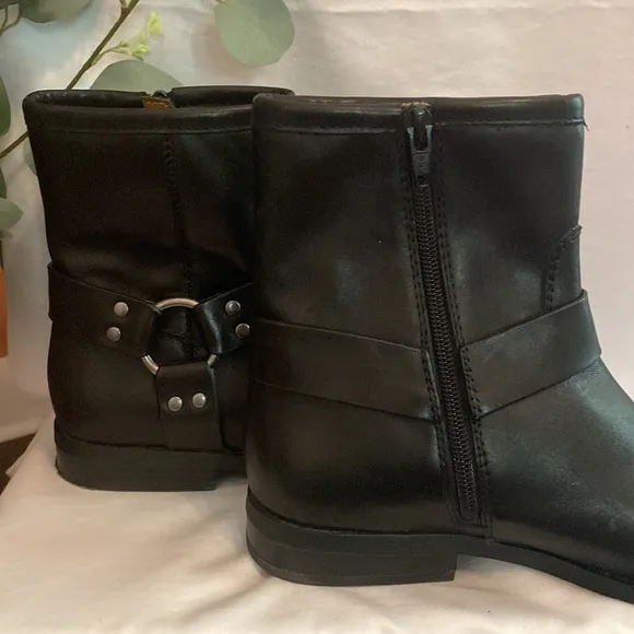 House of Harlow 1960 | Portia | moto | harness |combat | black | leather boots