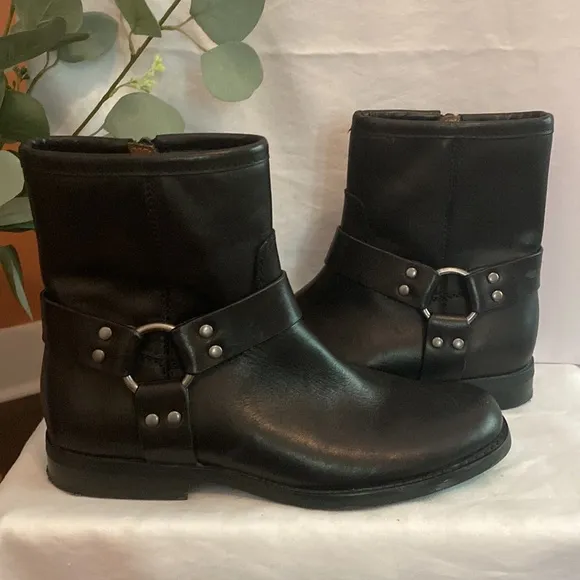 House of Harlow 1960 | Portia | moto | harness |combat | black | leather boots
